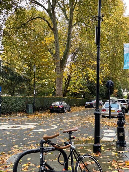 Spacious Flat In The Most Desirable Area Of Londra Esterno foto