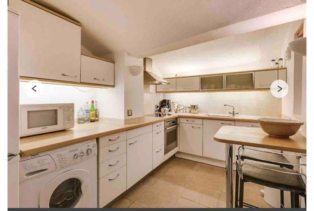 Spacious Flat In The Most Desirable Area Of Londra Esterno foto
