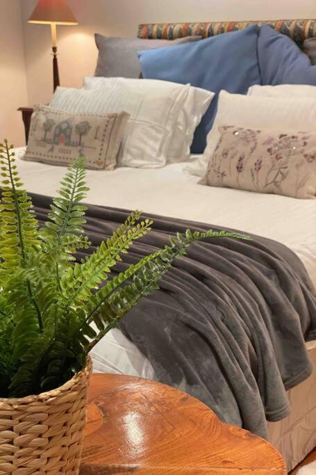 Spacious Flat In The Most Desirable Area Of Londra Esterno foto